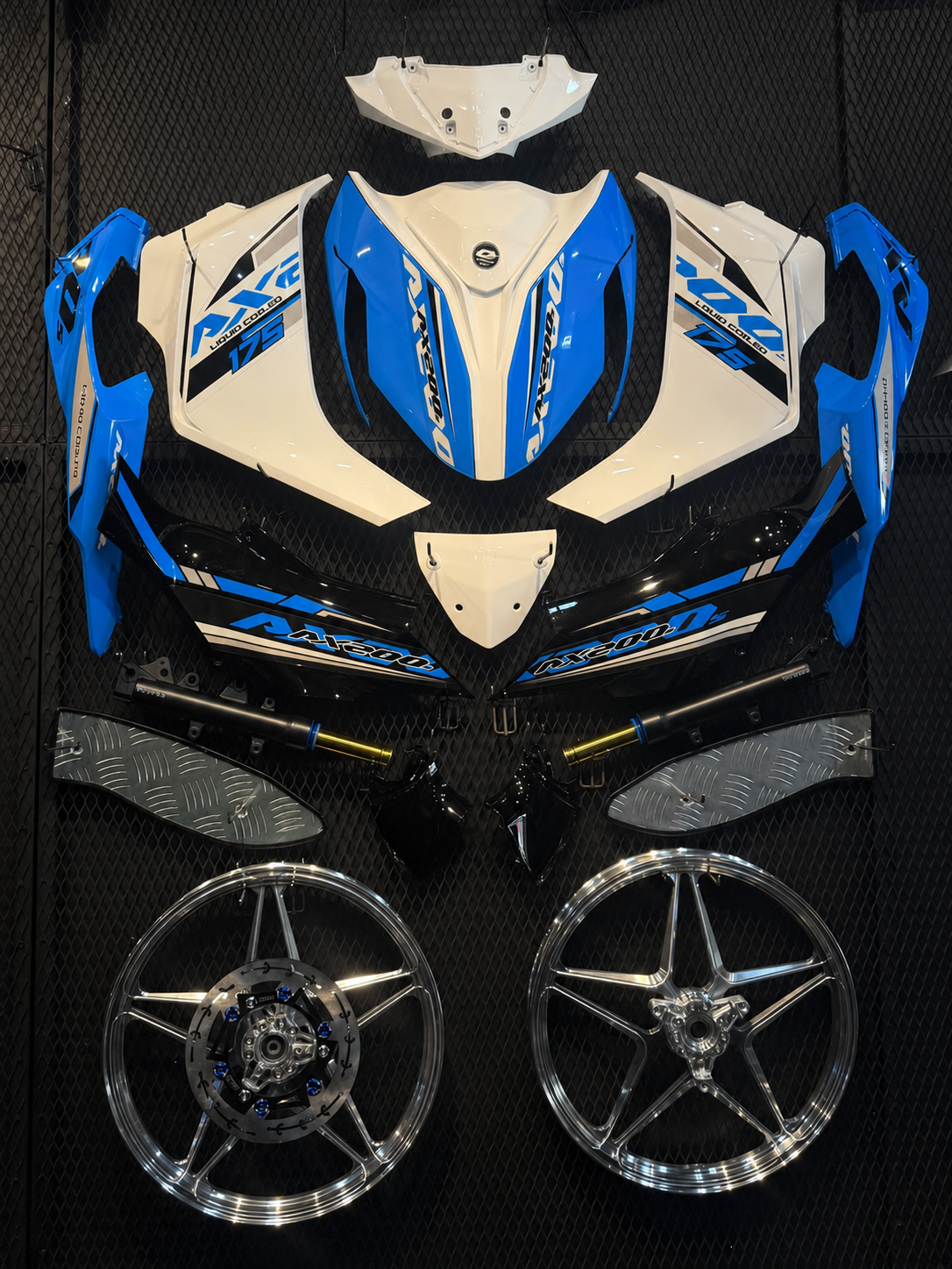 COMBO AX200 CUSTOM SET PUTIH/LAVENDER AREOX MATELIC